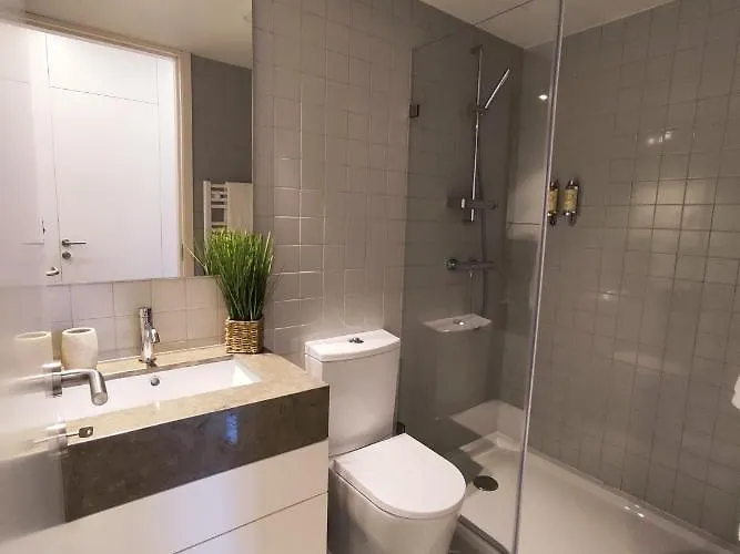 Retreat Pool&garden * Porto