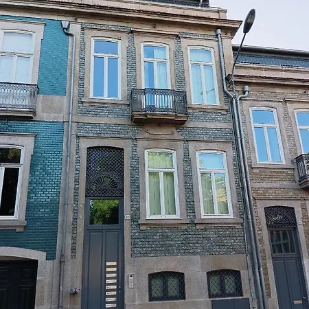 Retreat Pool&garden Порту